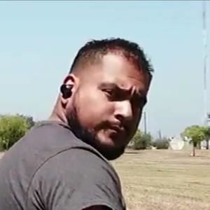 Meet your Posher, Eduardo